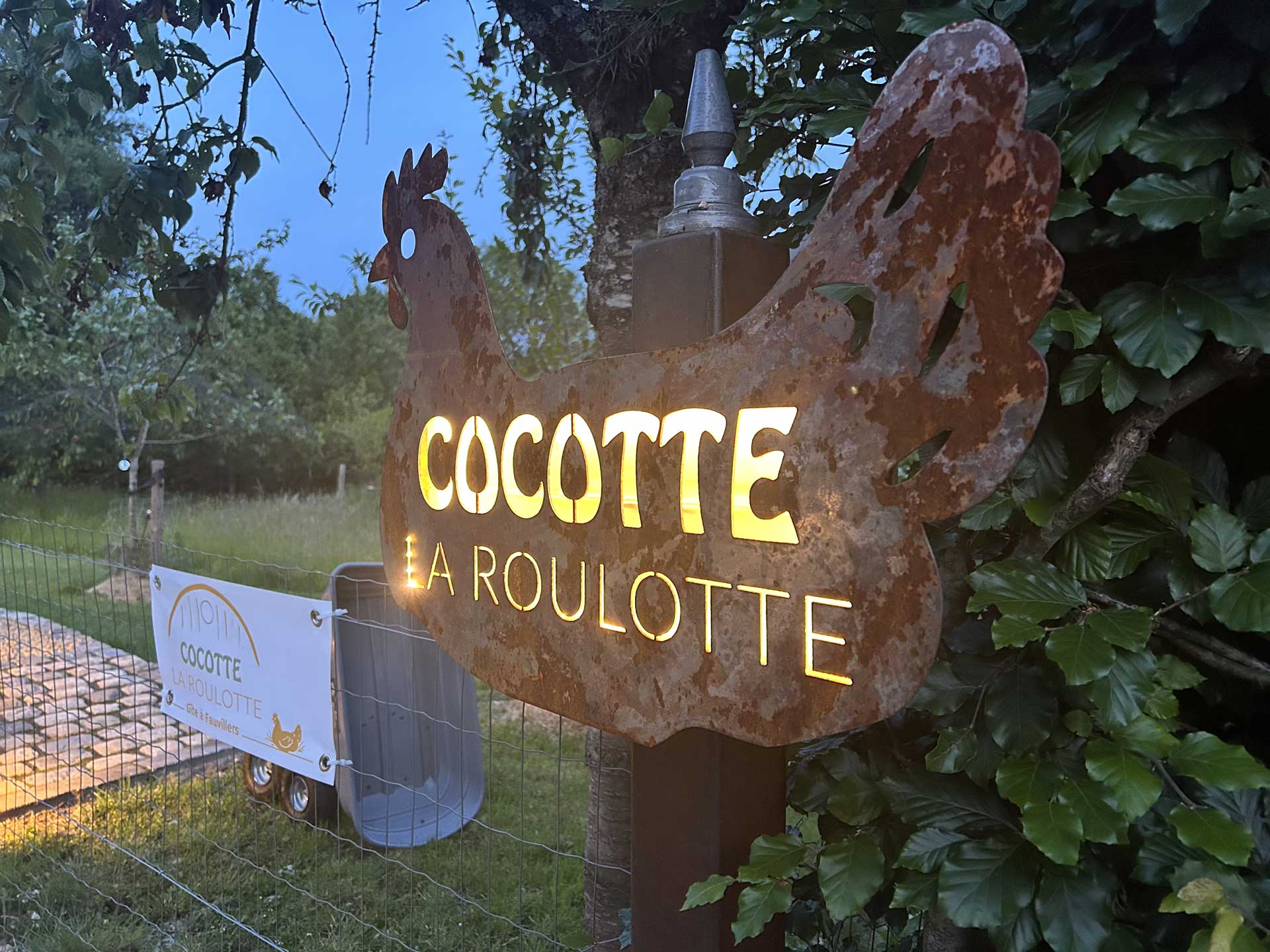 Cocotte La Roulotte | Gîte chaleureux et très calme de 2 à 4 personnes aménagé dans une roulotte neuve à Fauvillers en bordure de Fôret d'Anlier